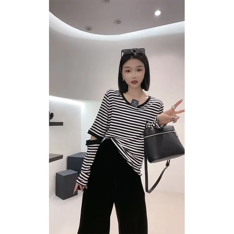 秋季新款百搭个性条纹破洞长袖减龄显瘦时尚设计感内衬洋气打底衫