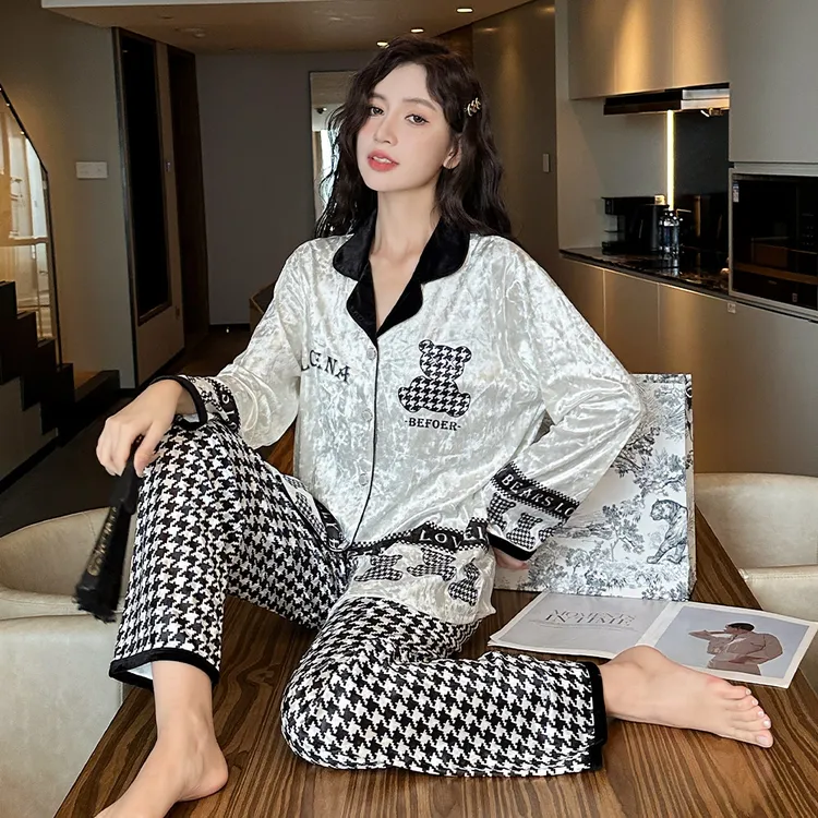 2024年新款金丝绒睡衣女春秋季长袖可爱卡通秋冬家居服套装可外穿