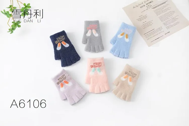 新款毛线针织半指手套冬季女可爱保暖写字办公可触屏分指骑车冬天