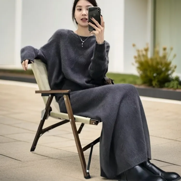 韩剧女主角秋冬时尚宽松圆领毛衣慵懒风半身裙套装女高级感两件套