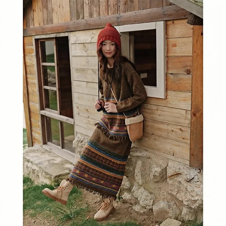 短短假日复古民族风秋冬季流苏针织毛衣慵懒风半身裙刺绣两件套装