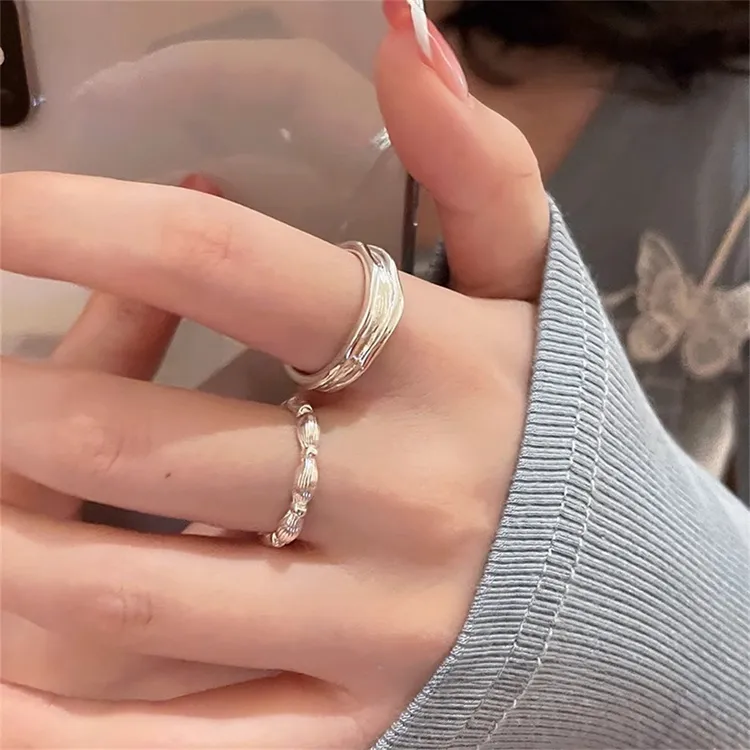小众设计肌理感戒指女简约轻奢高级感食指戒个性可调节指环ins女