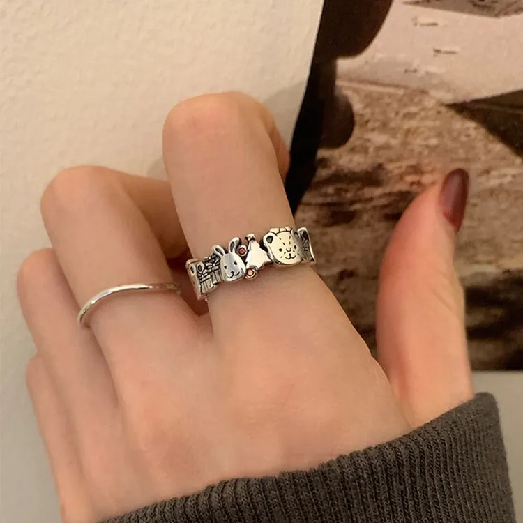 小兔子卡通动物戒指女2024新款轻奢小众复古风开口食指戒