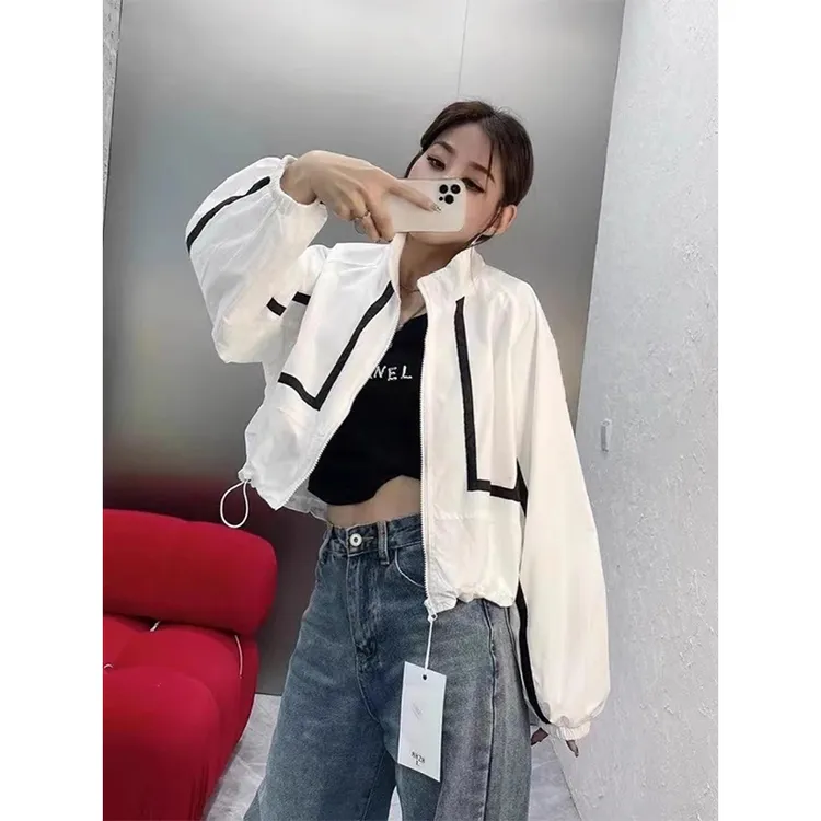 黑色立领短外套女秋冬新款欧货撞色运动户外宽松休闲百搭防晒夹克