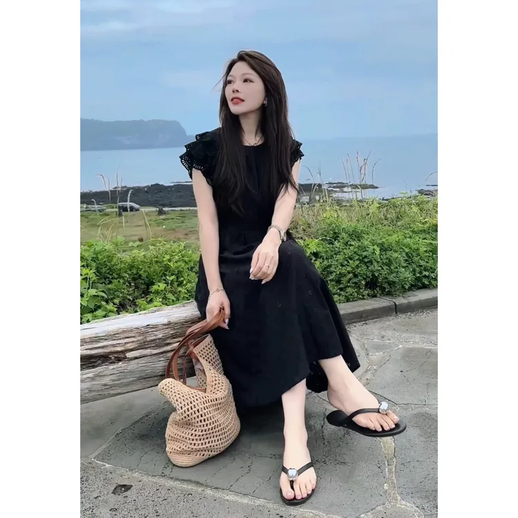 夏季新款圆领连衣裙时尚气质小飞袖简约有质感显瘦小黑裙8