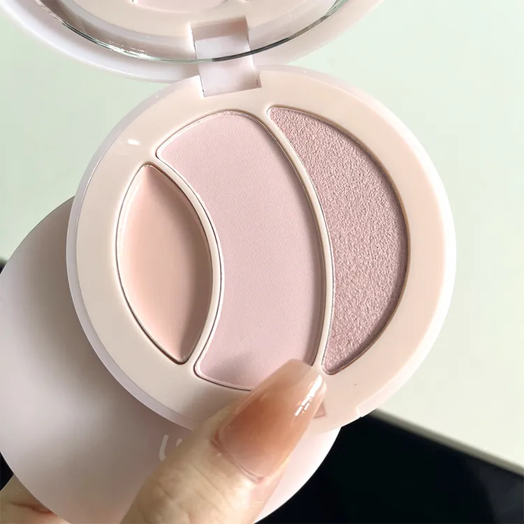 粉嫩通透感少女肌!三色哑光高光粉膏 水光感立体提亮多功能修容盘