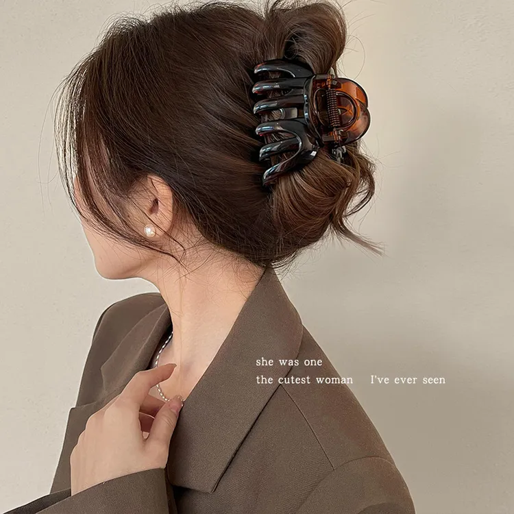 法式高端南瓜夹大号发夹女2025新款抓夹后脑勺鲨鱼夹发抓夹子头饰