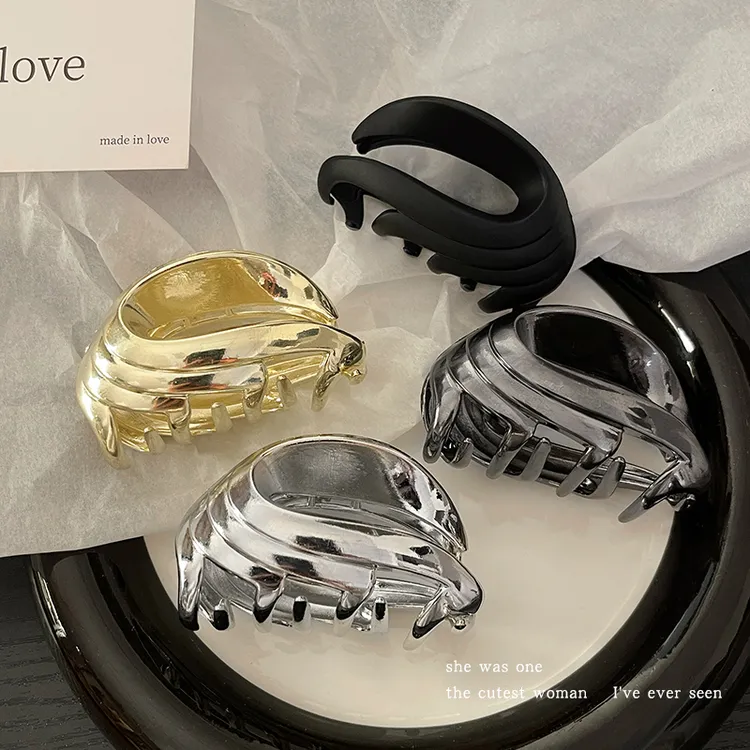 甜酷猫耳抓夹女2025新款金属亮面发卡后脑勺发抓盘发鲨鱼夹子饰品