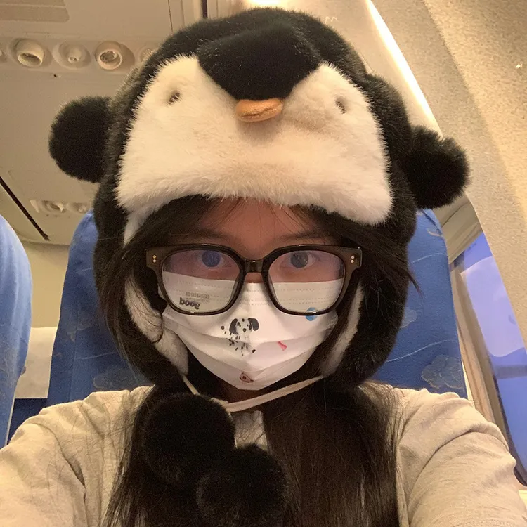 新款可爱企鹅保暖毛绒帽子女秋冬加厚防寒护耳包头帽骑车滑雪帽女