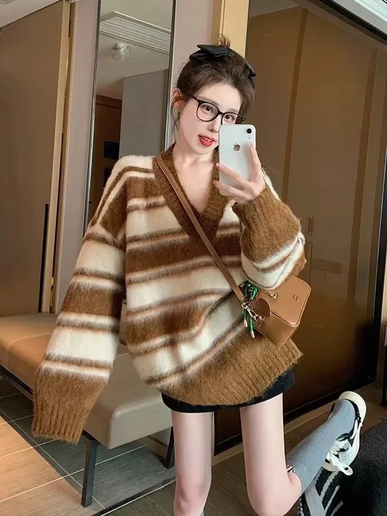 2025秋冬新款韩系V领毛茸茸慵懒风针织衫女条纹毛衣开衫外套女