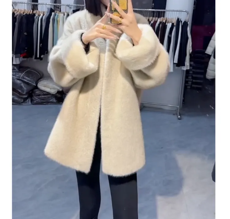 2024冬季新款时尚女装网红高级感休闲爆款外套女靓丽ZX