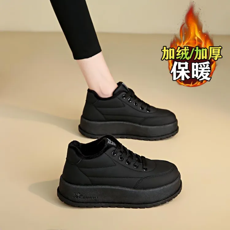 女鞋全黑色运动鞋冬季新款软底不累脚防滑防水加绒上班工作二棉鞋