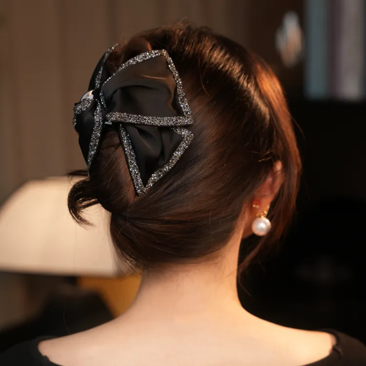 未来店铺 澳黛丽赫本法式气质缎面轻奢女抓夹