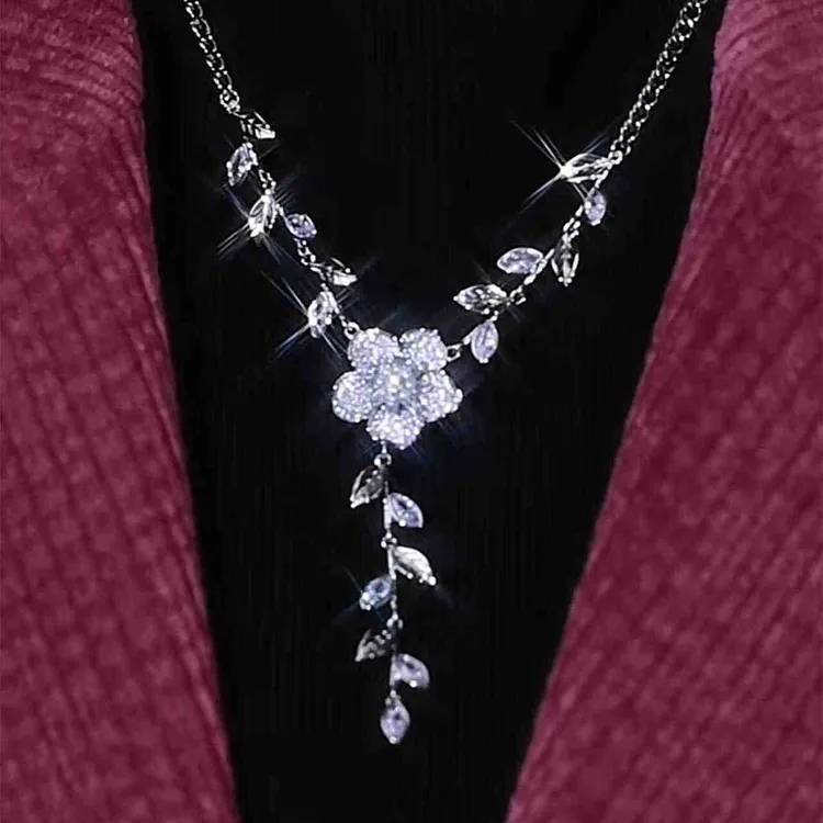 铜合金项链 精致镶钻花朵流苏毛衣链设计师同款气质温柔长款项链