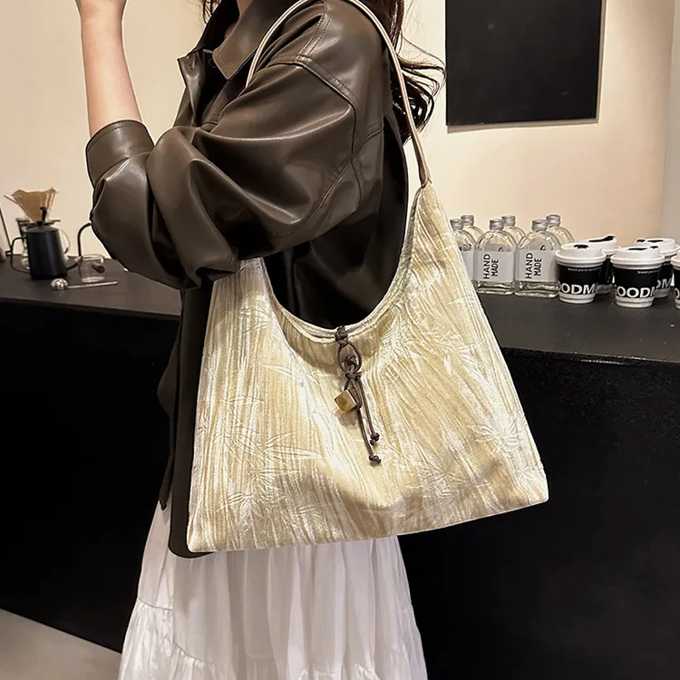 新中式包包女2024夏季新款时尚国风刺绣腋下包小众简约百搭单肩包