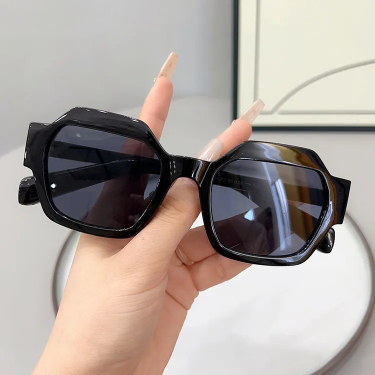 新款街拍时尚太阳镜圆脸防紫外线墨镜女高级感个性网红3760