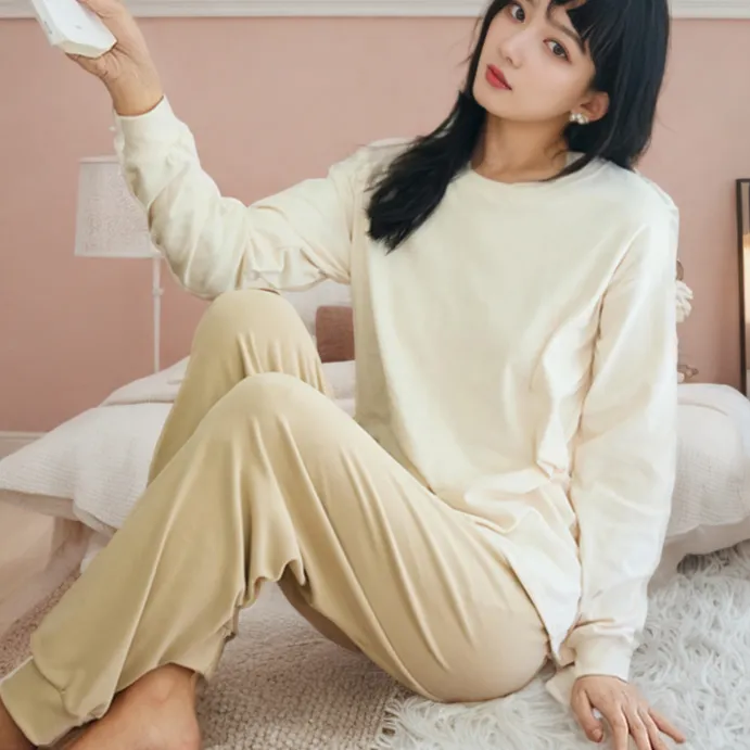 秋冬款家居服女韩系新款奶油慕斯薄绒磨毛可外穿长袖长裤撞色睡衣