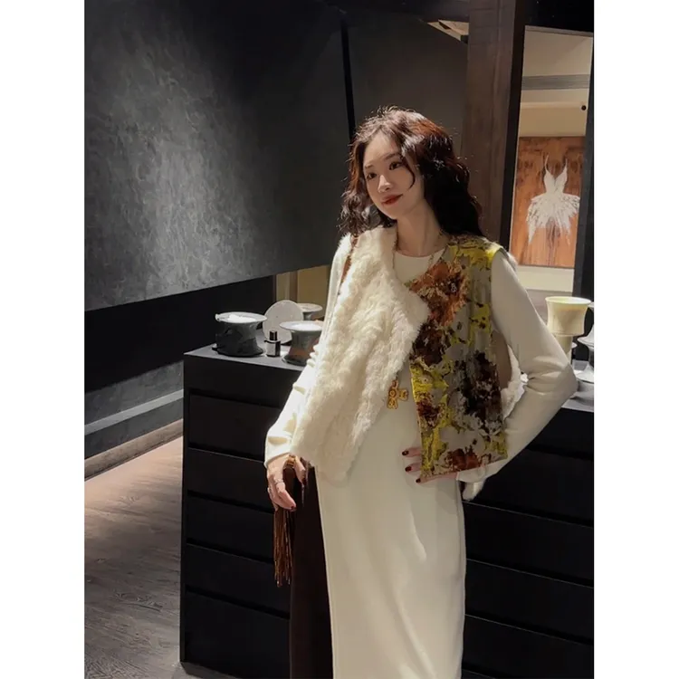 人造皮草 三吉黑花【彩云归】国风新中式拼接环保马甲女款2024新款