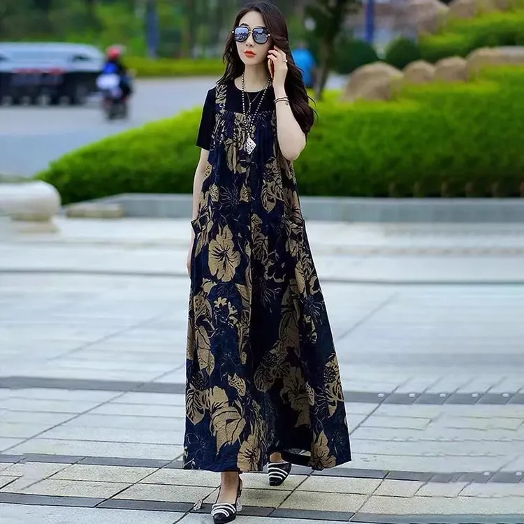 2025新款复古气质宽松裙子女装大码减龄洋气长款背带两件套连衣裙