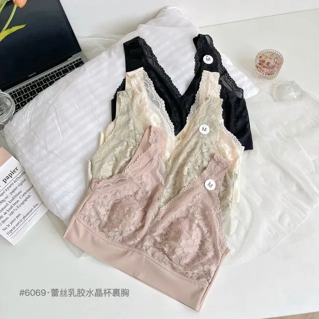 法式超薄蕾丝美背舒适大胸显小无痕文胸轻薄速干美背内衣8821