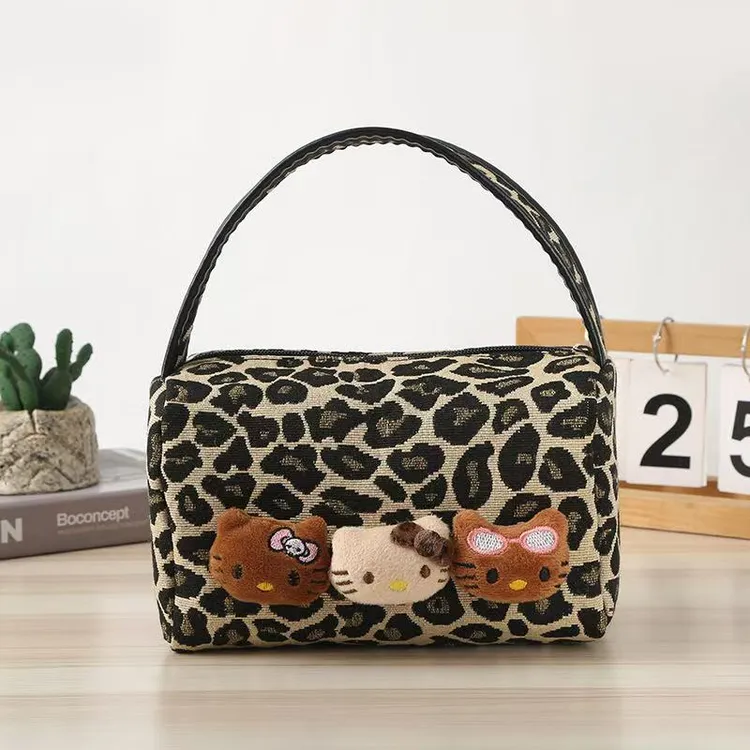 【工厂直销】新款豹纹黑皮kt猫手提包化妆包便携手拿包F233