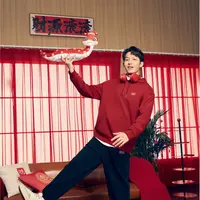 【鸿星尔克】新年情侣卫衣运动加厚连帽长袖51225101014