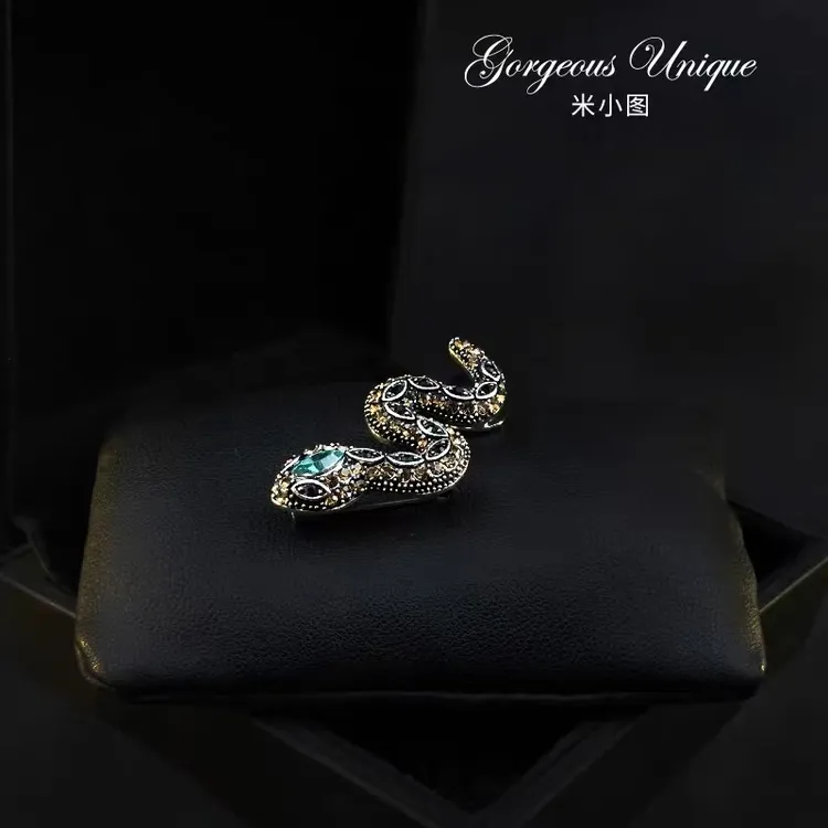 铜合金胸针 复古小蛇胸针高档精致男女奢华别针西装西服高级生肖