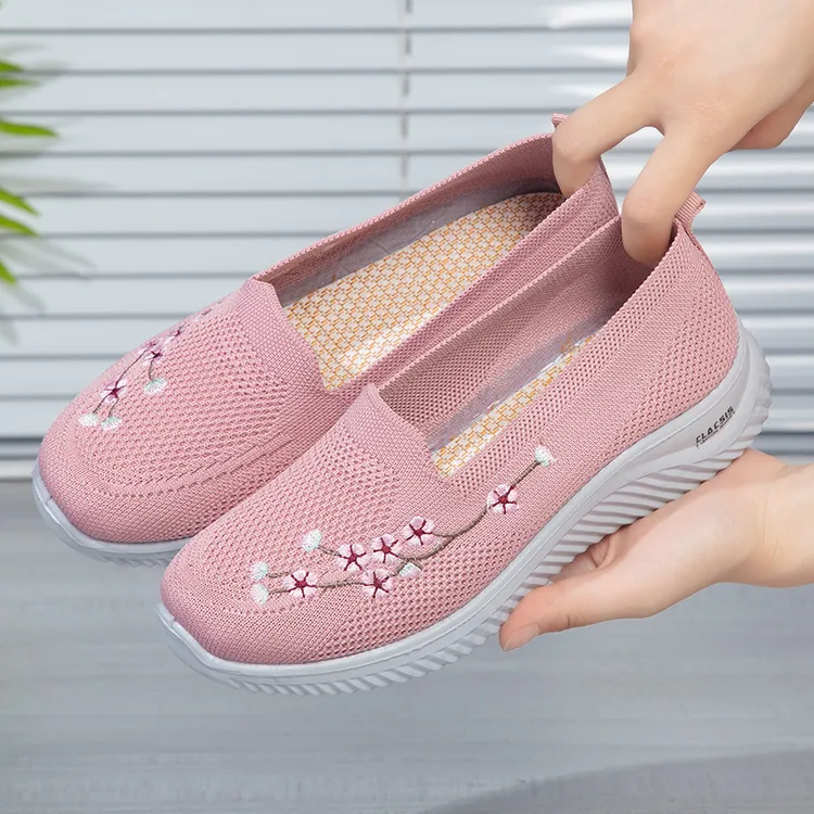 老北京布鞋透气女网鞋时尚绣花鞋休闲运动妈妈鞋防滑中老年健步鞋