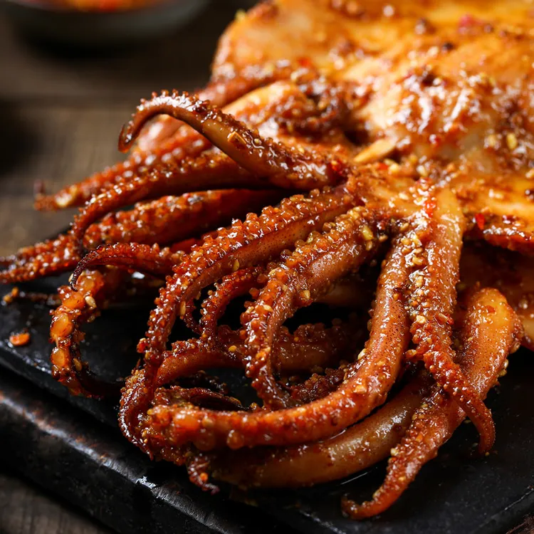 鱿鱼整只即食网红海鲜熟食抖音麻辣香辣烧烤大鱿鱼碳烤爪鱼笋0g