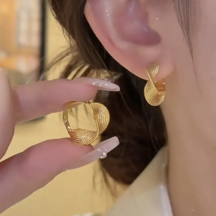 铜合金耳饰 轻奢感金属耳环耳扣百搭高级气质时尚简约冷淡风耳圈