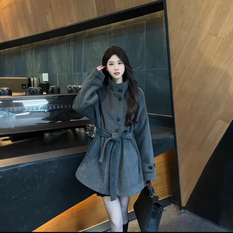 2025冬季新款加厚毛呢外套女甜妹黑色高级设计感短款呢子大衣女 