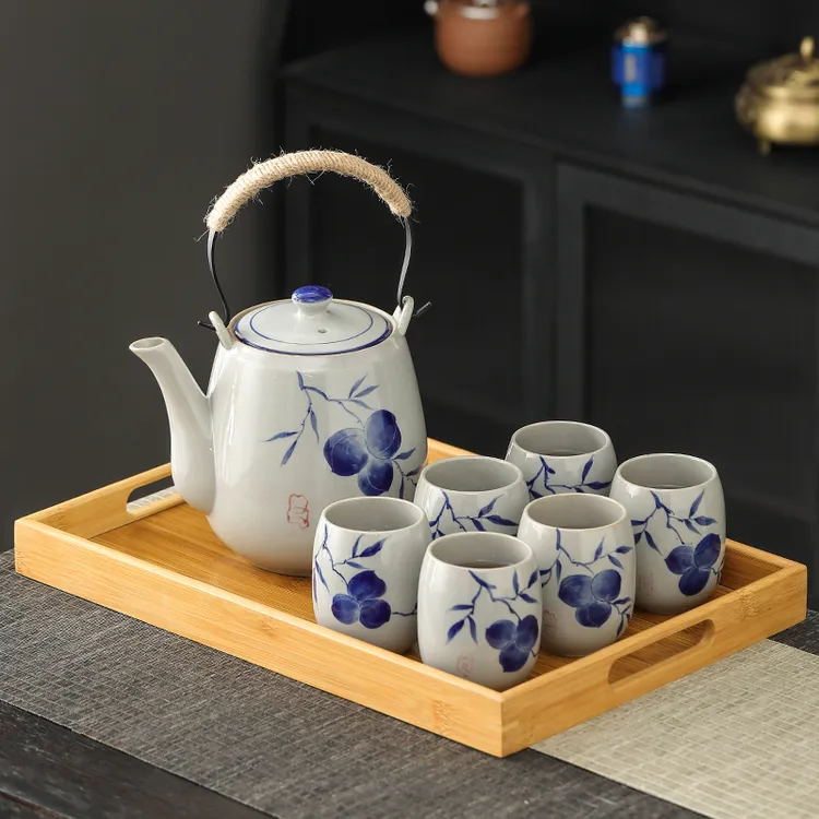 仿古釉下彩手绘桃子提梁壶家居泡茶餐饮大容量青花大茶壶一壶六杯