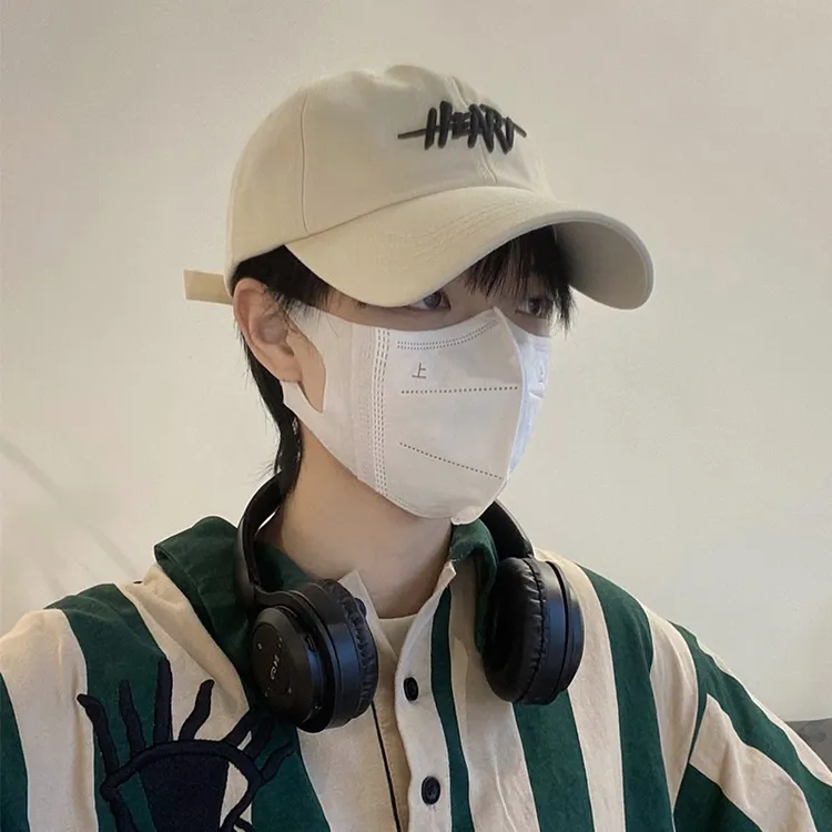 网红时尚百搭棒球帽男女2024新款秋冬韩版鸭舌帽遮阳个性潮绿心