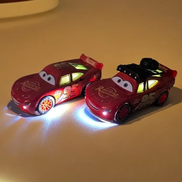 闪电麦昆合金车模型汽车总动员音乐灯光玩具