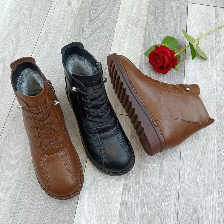 马丁靴保暖女平跟圆头加绒防滑百搭时尚秋冬舒适复古休闲真皮冬季