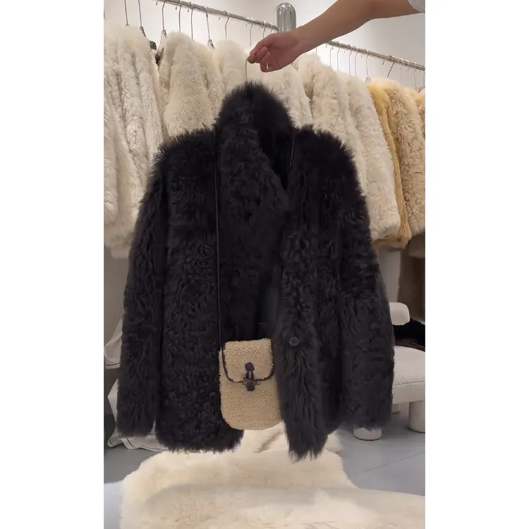 2024秋冬新款高级感时尚赫本风黑色百搭显瘦短外套小个子长袖开衫