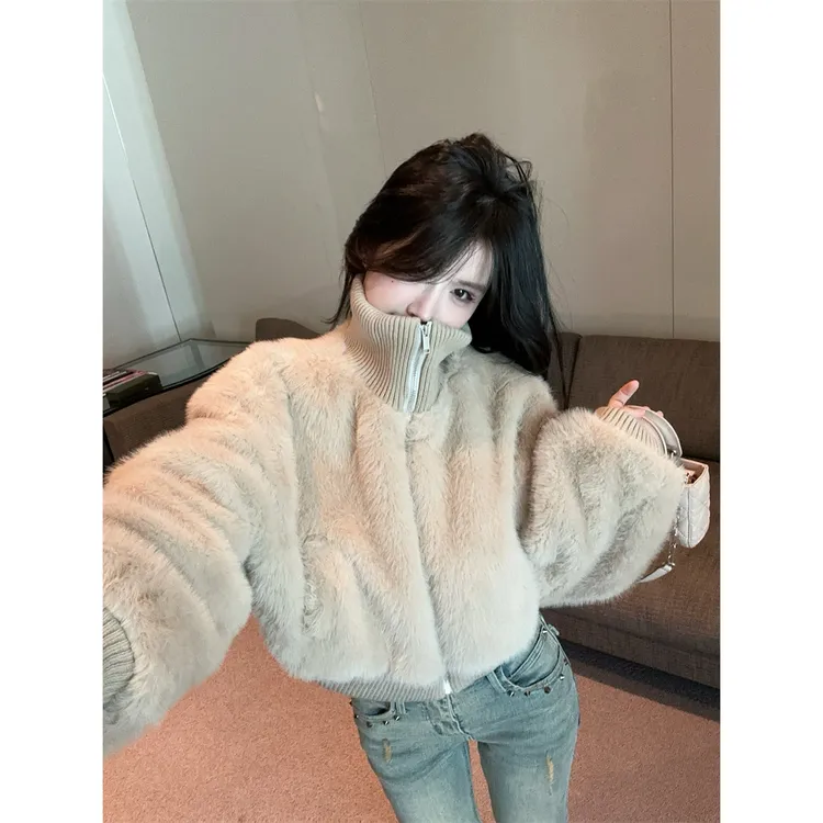 2025小个子白色短款外套女秋冬新款毛毛绒外套加厚短外套