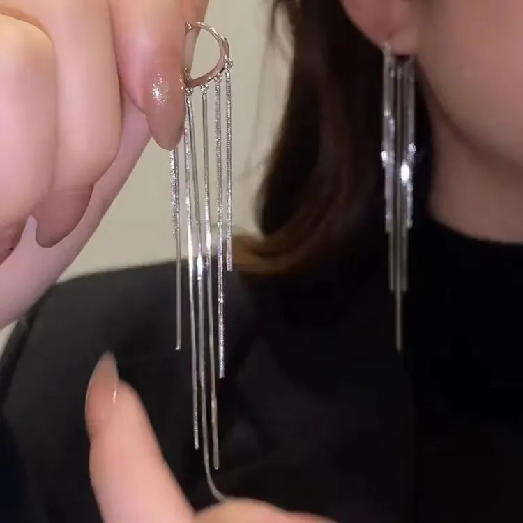 合金耳饰 长款气质流苏耳环女小众设计高级感耳饰潮轻奢时尚耳钉