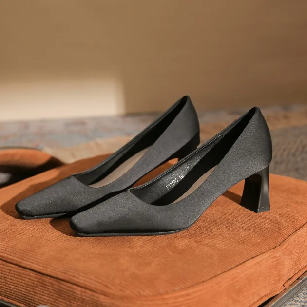 经典绸缎料方头粗跟高跟女式气质单鞋时尚婚鞋新娘鞋矮跟舒适女鞋