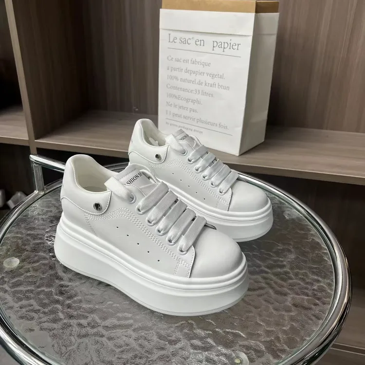 增高8cm 2024春季新款时尚休闲百搭厚底内增高女休闲鞋 9272