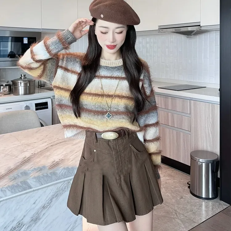 渐变撞色条纹短款毛衣女秋冬季2025新款套头宽松慵懒风针织衫上衣