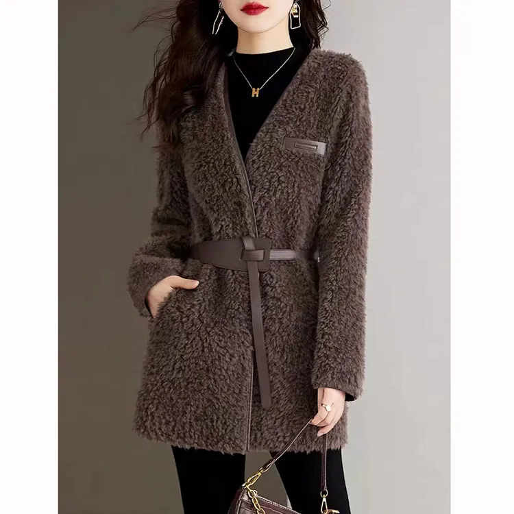 2023新款冬海宁羊剪绒羊羔毛外套女中长款V领100全羊毛大衣679991