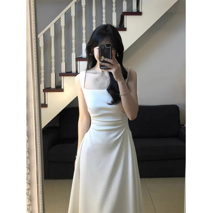 白色连衣裙女法式无袖方领高级感夏季长款收腰气质领证吊带小白裙
