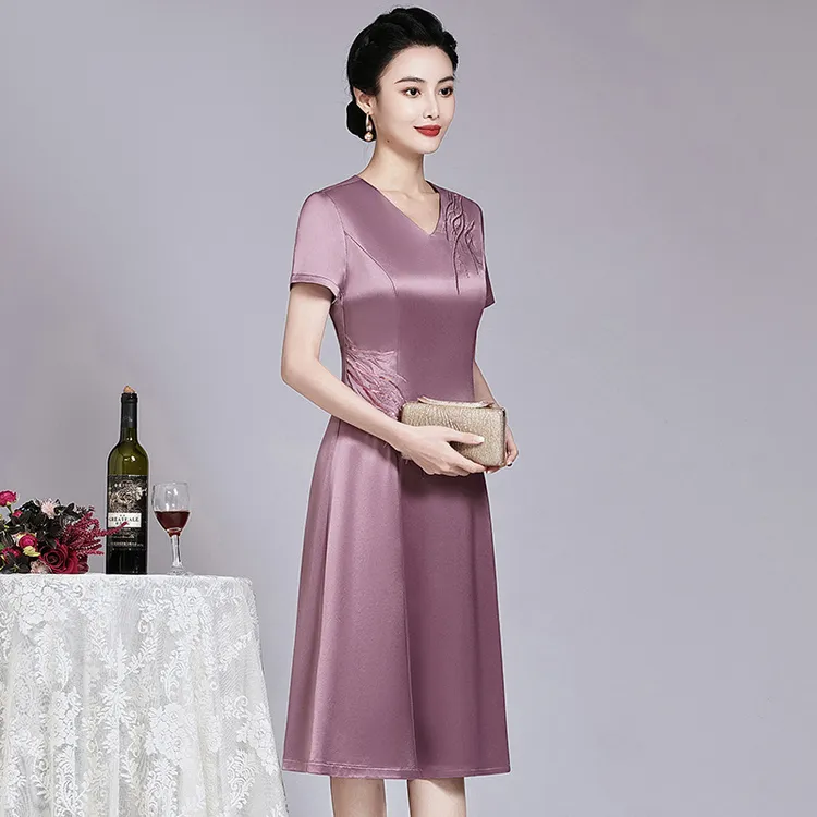 夏季新款高端气质连衣裙年轻洋气妈妈婚宴礼服连衣裙