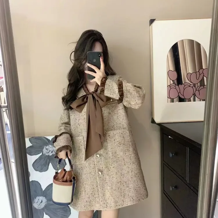 巴黎酒馆气质女秋冬新款法式复古设计感拼接时尚百搭小香风外套