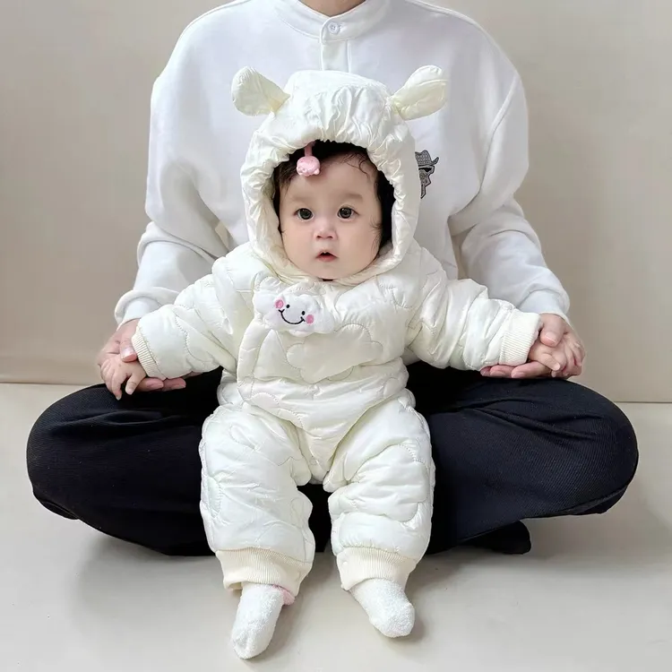 婴儿连体衣可爱加绒加厚冬季保暖超萌新生儿宝宝外出服冬装衣服
