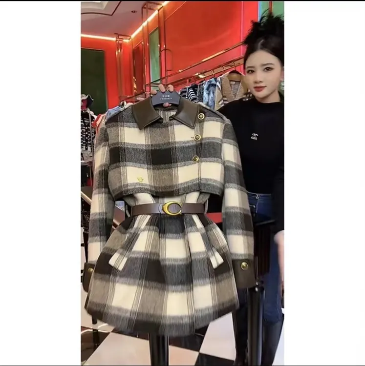 0292小香风设计感外套女2024秋冬新款夹棉加厚中长显瘦毛呢大衣