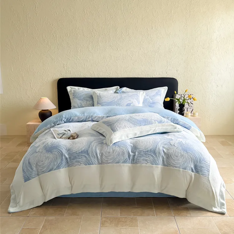 A高端雕花立体牛奶绒四件套冬季双面绒被套加厚床单高级床上用品4