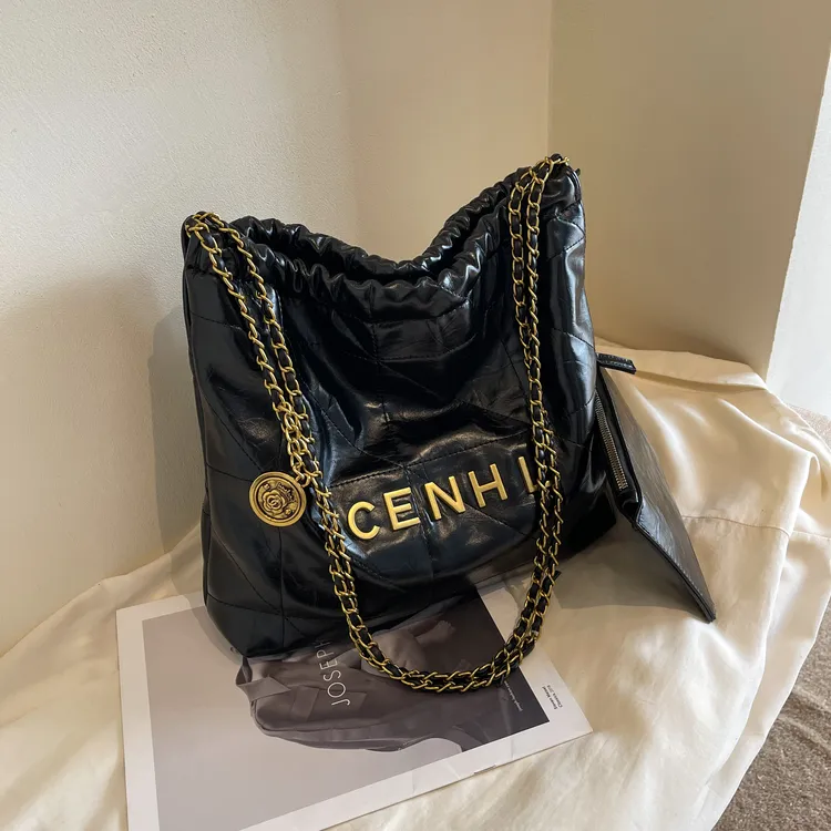 菱格垃圾袋包女2025新款大容量旅行包轻奢链条单肩包通勤托特包