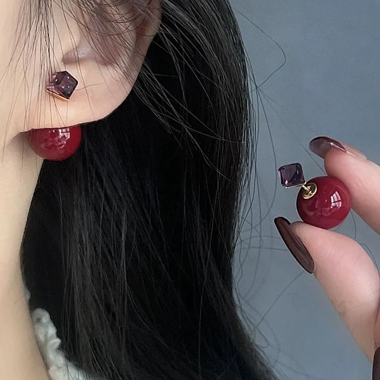 复古酒红色球球秋冬百搭精致一款两戴耳钉爆款小众设计气质耳饰女